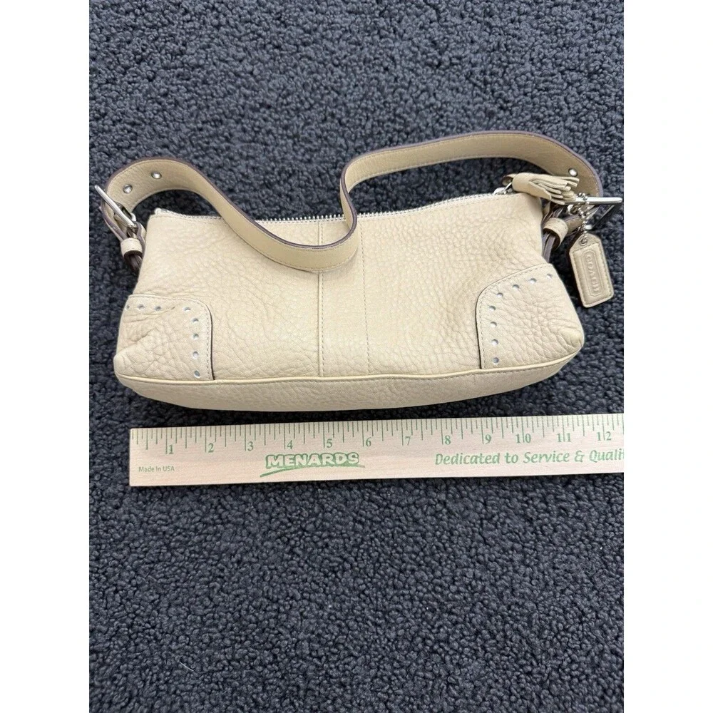 VTG Coach Hampton 5052 Shoulder Bag Bone Cream Pebbled Leather Baguette Y2K